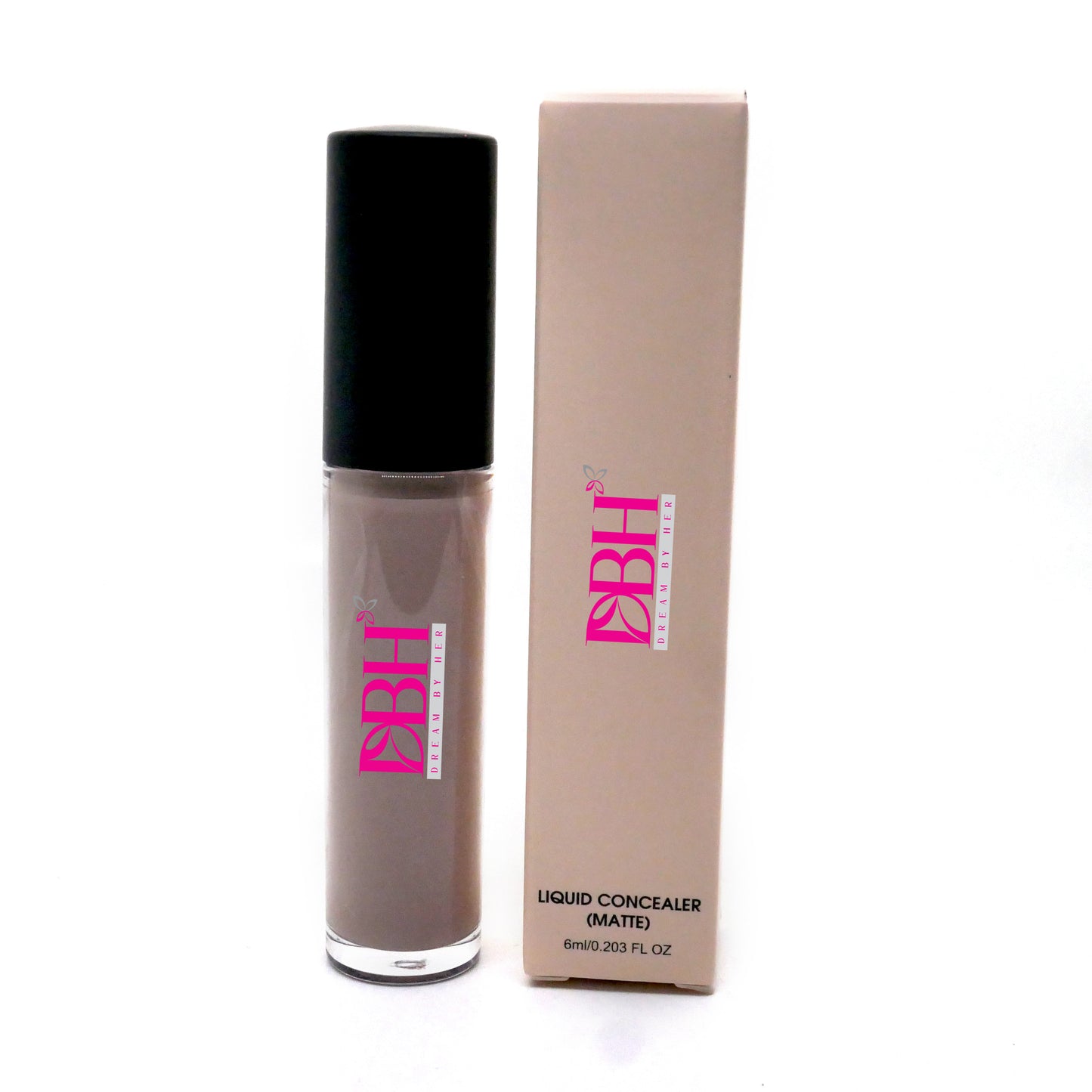 Long lasting creamy everyday concealer for colored skin