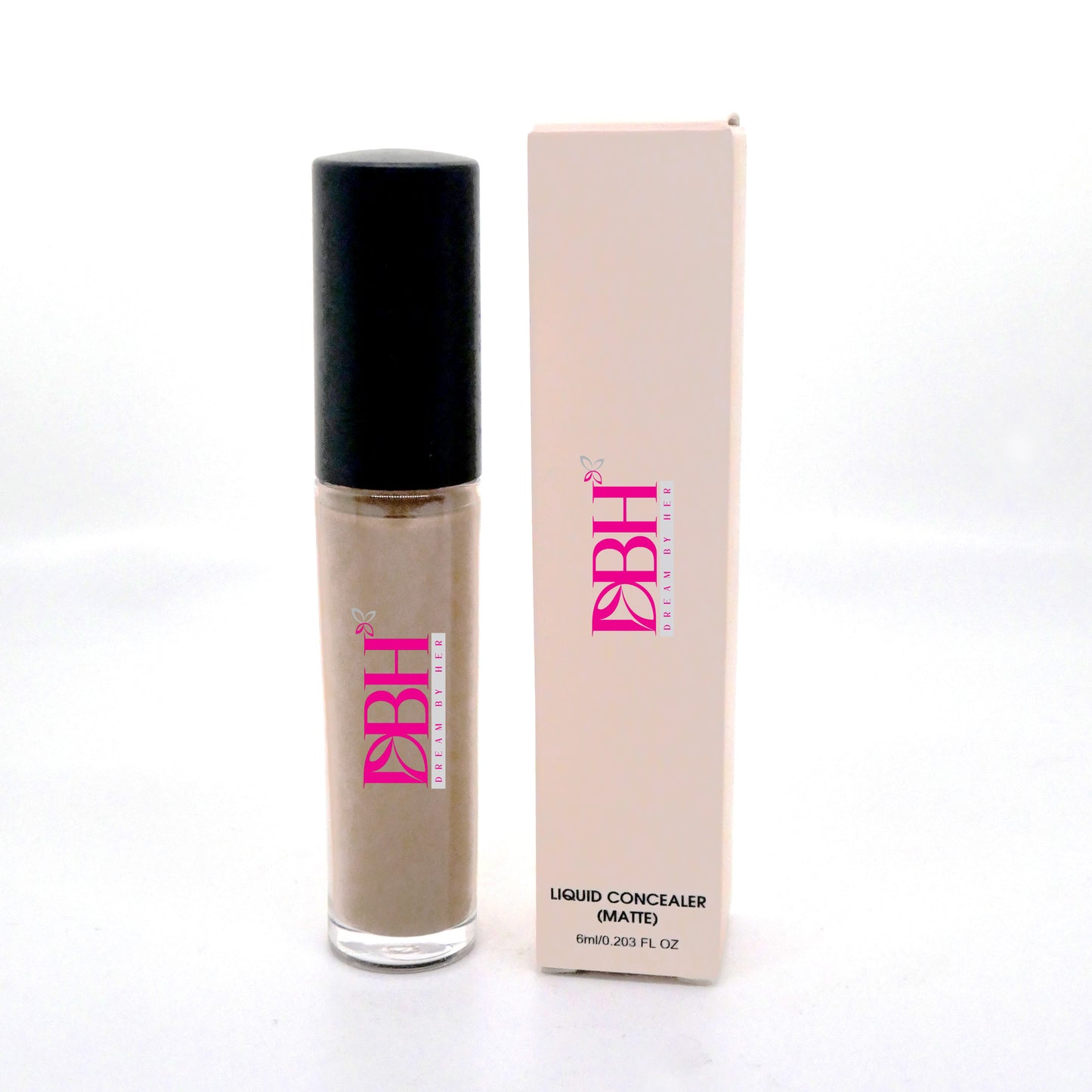 Long lasting creamy everyday concealer for colored skin