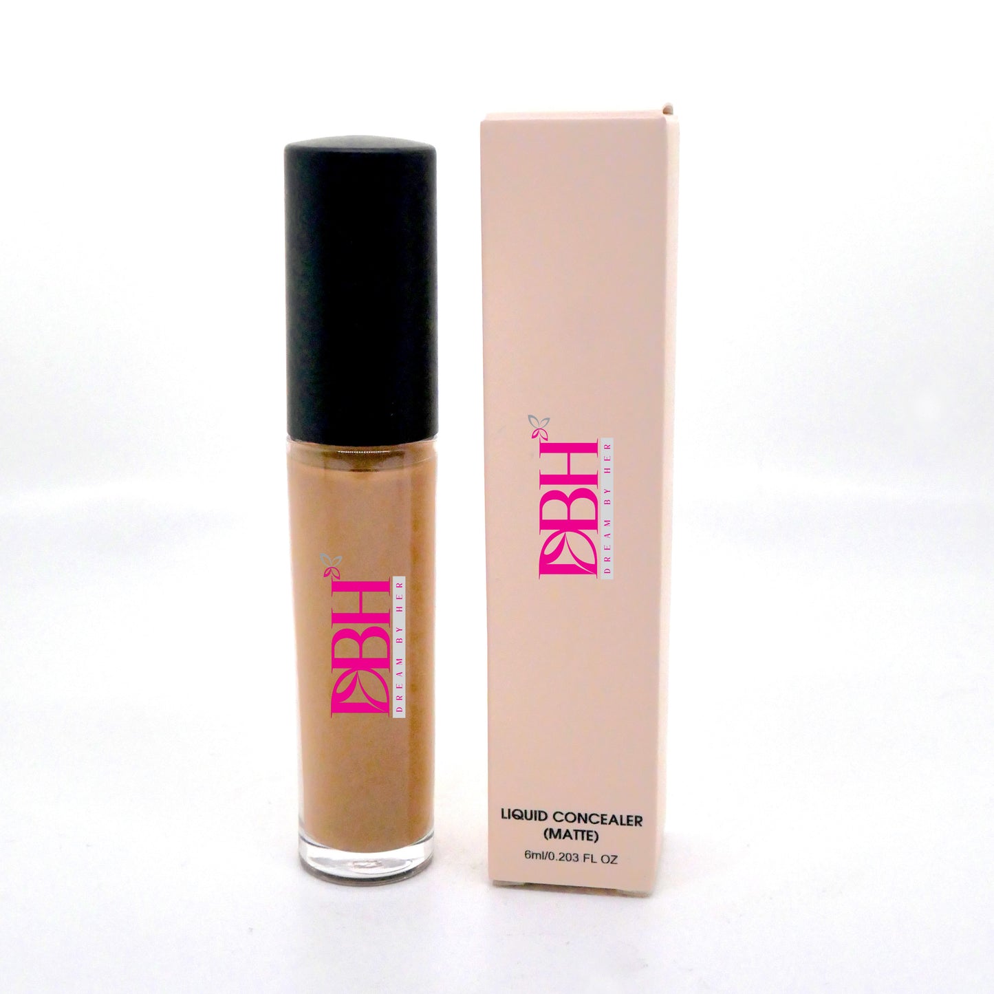 Long lasting creamy everyday concealer for colored skin