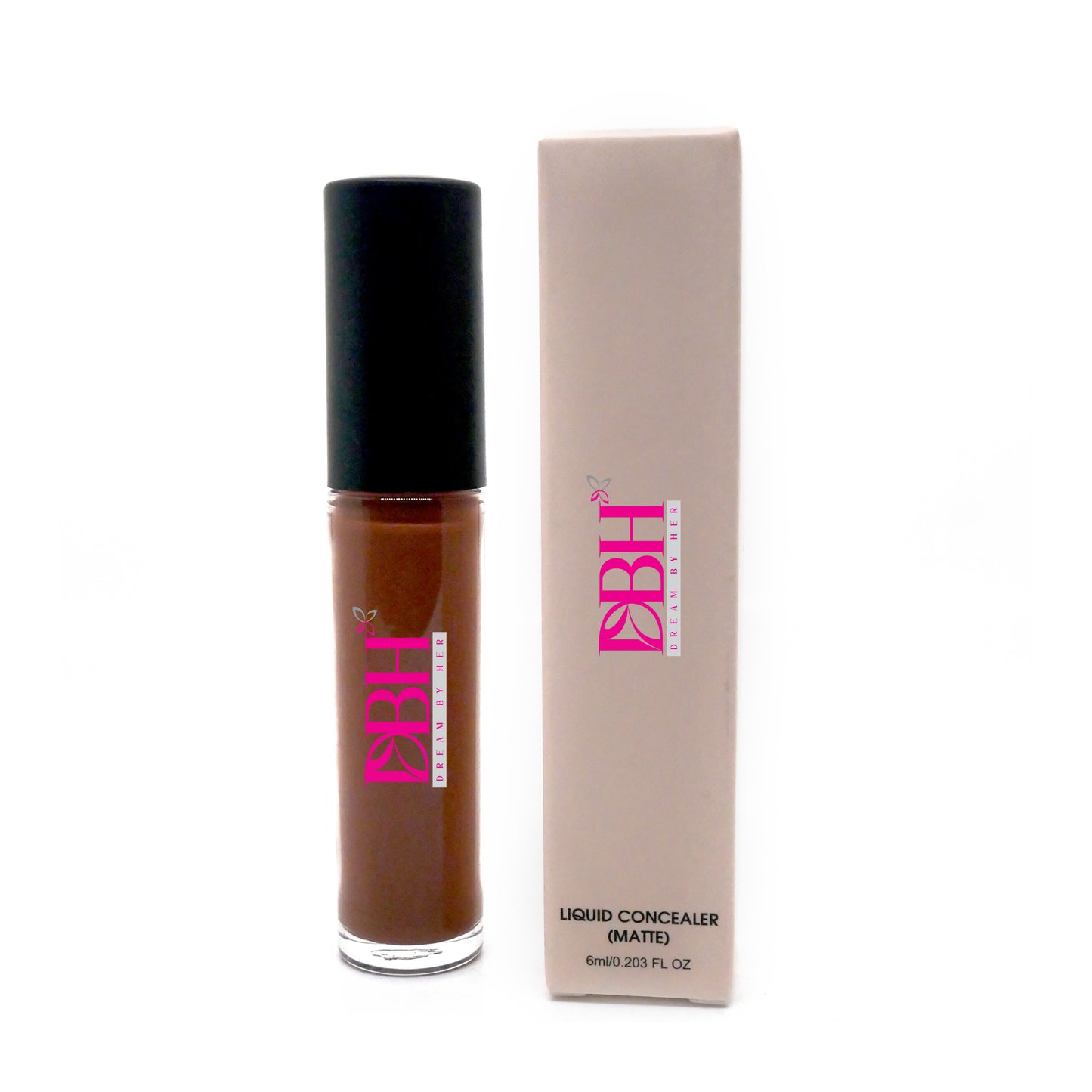 Long lasting creamy everyday concealer for colored skin