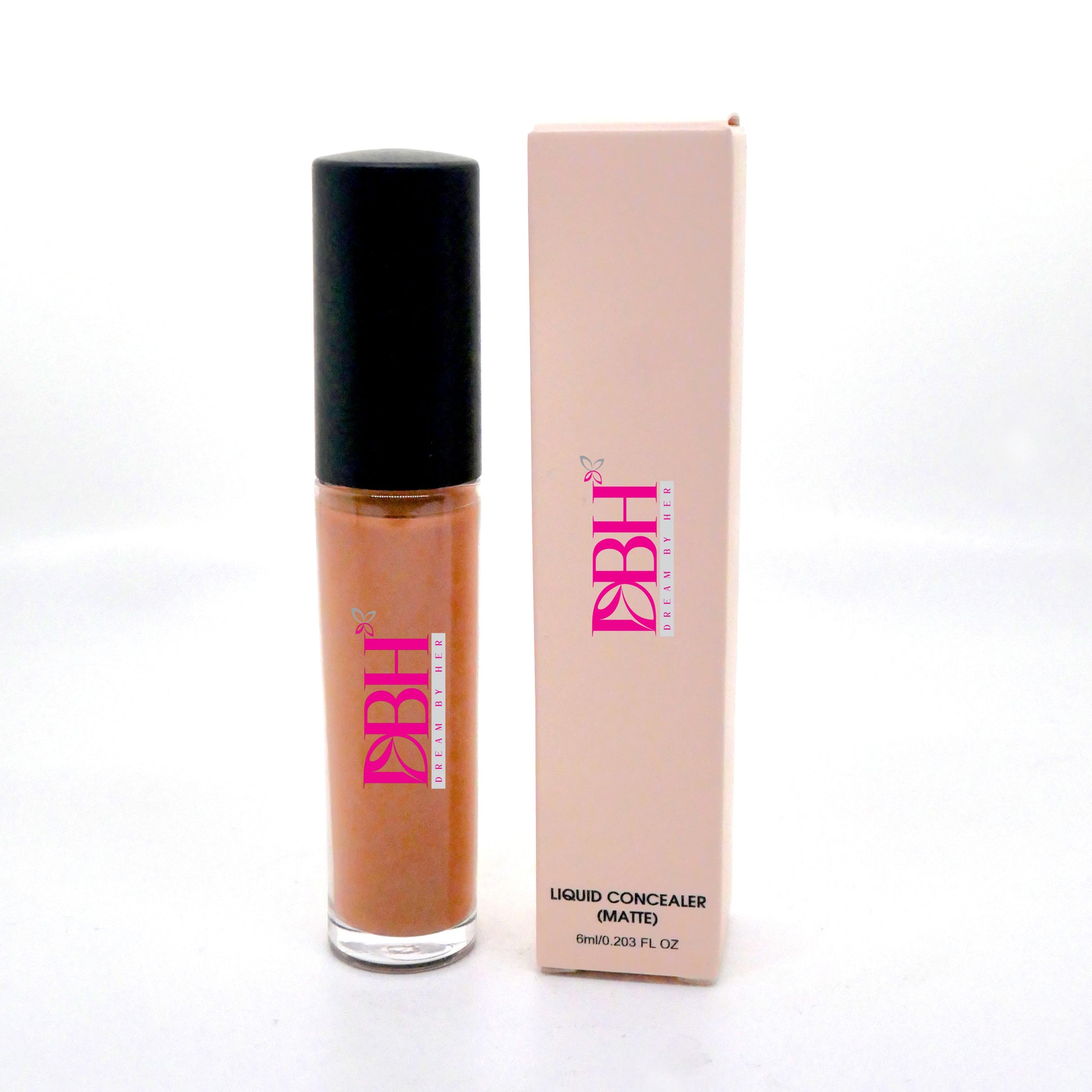 Long lasting creamy everyday concealer for colored skin